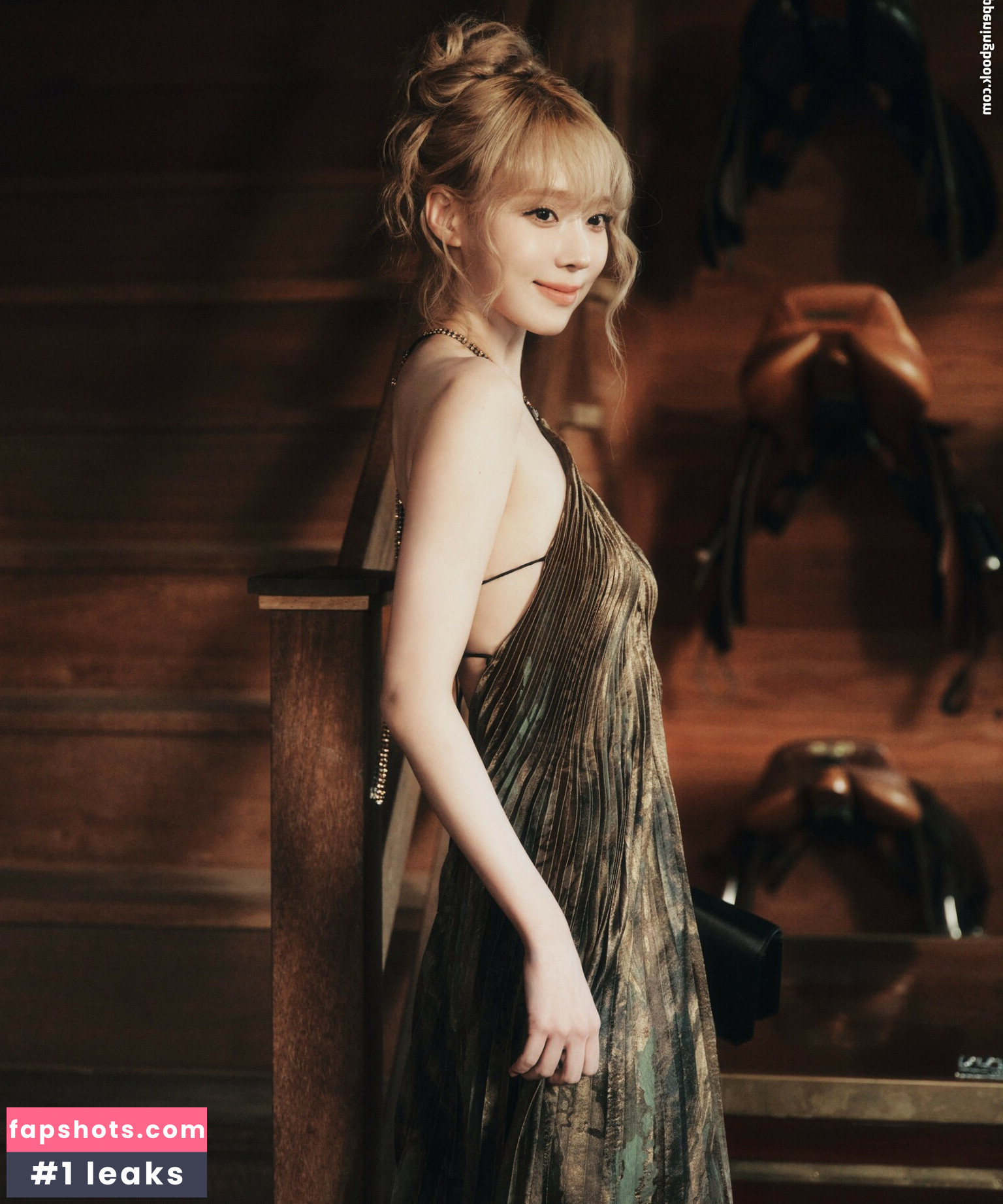 WomenK-pop gallery photo #442