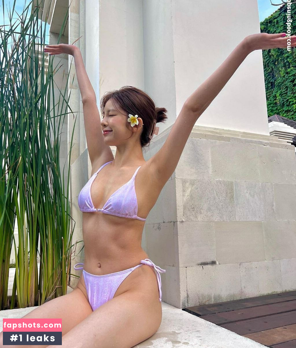 WomenK-pop gallery photo #499