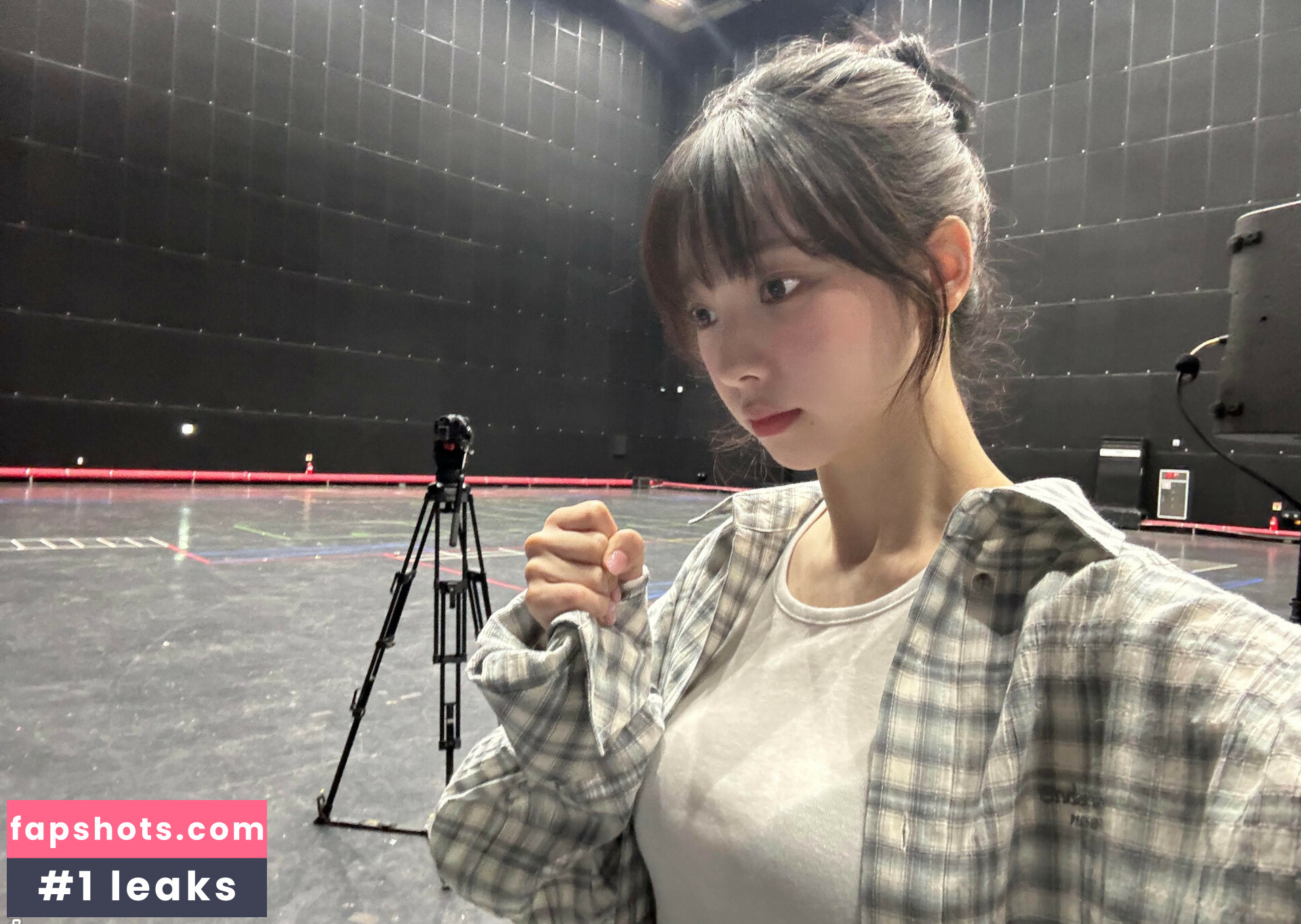 WomenK-pop gallery photo #524