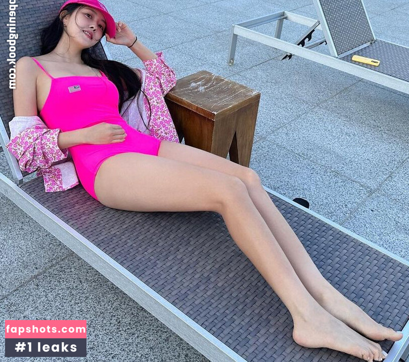 WomenK-pop gallery photo #570