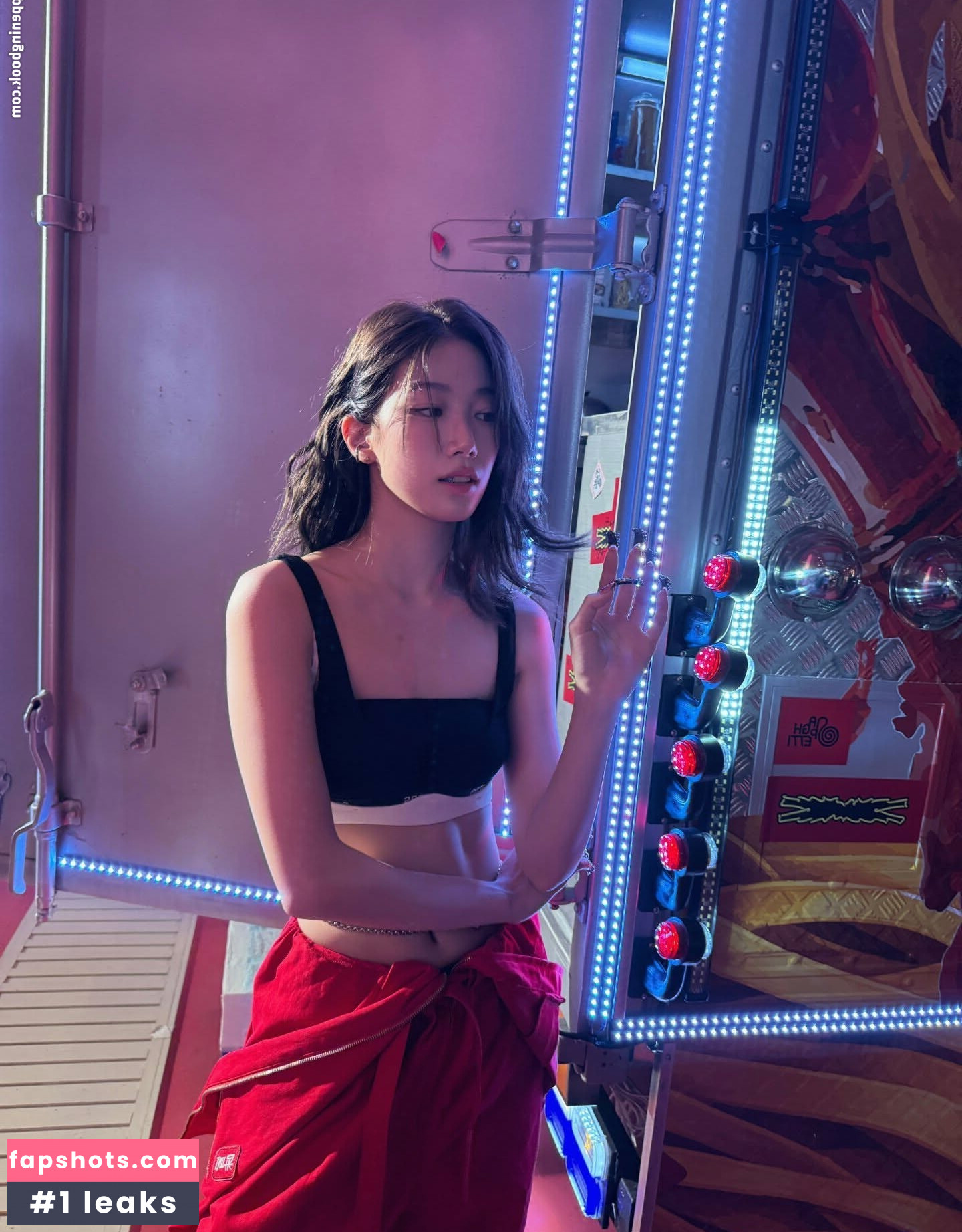 WomenK-pop gallery photo #79