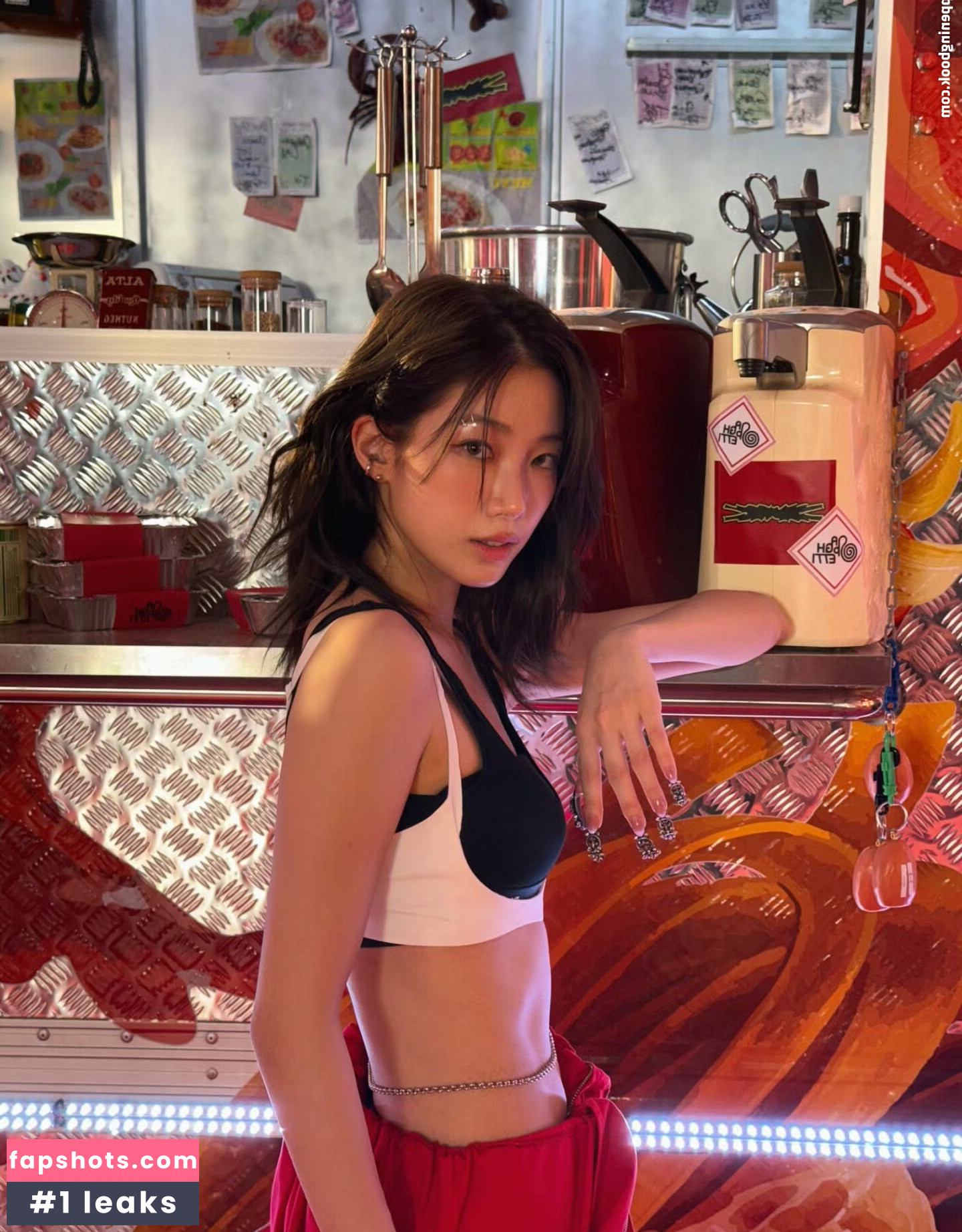 WomenK-pop gallery photo #80