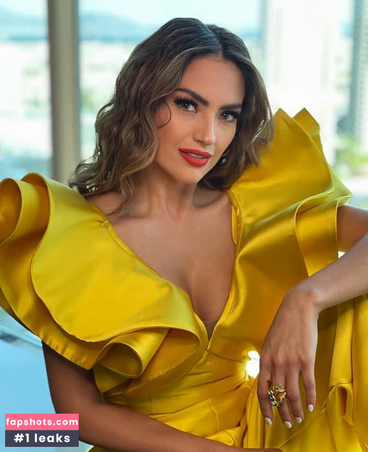 WomenPrimer gallery photo #2