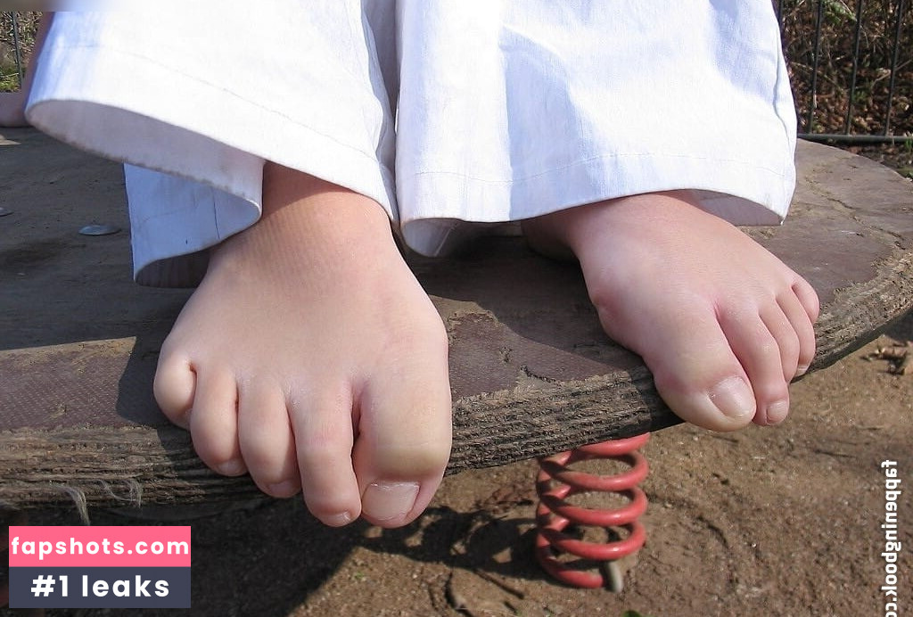 Worldoffeet gallery photo #140