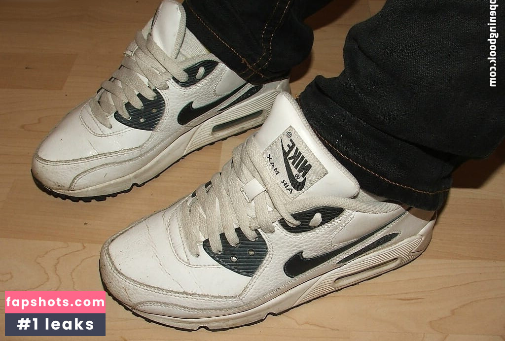 Worldoffeet gallery photo #211