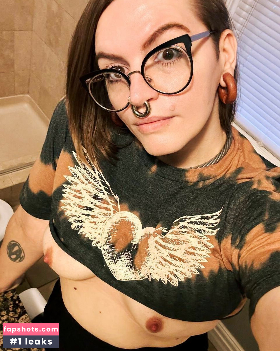 worthlessholes gallery photo #9