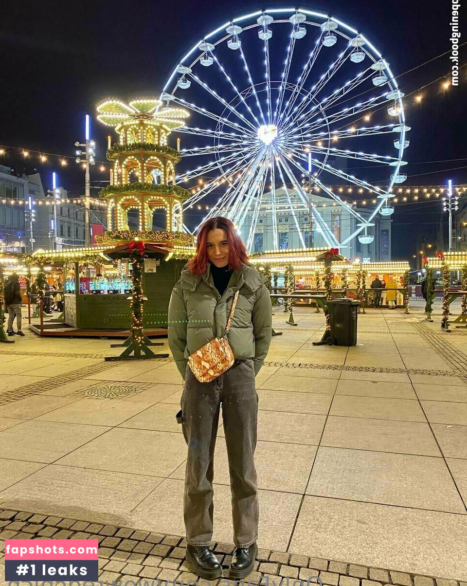 wowredchich gallery photo #2