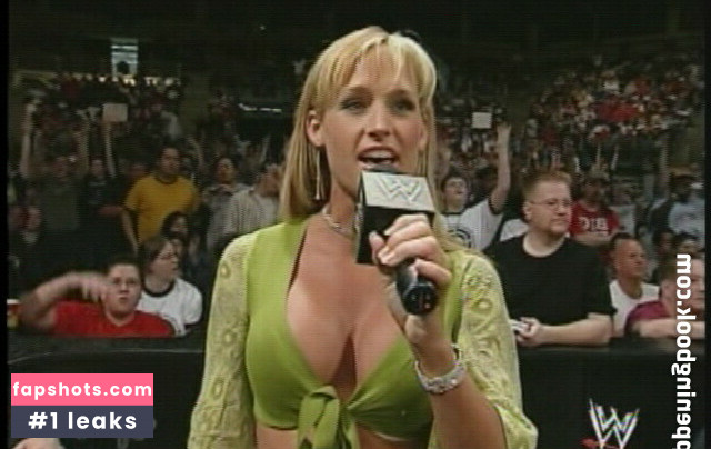 WWE Michelle McCool gallery photo #11