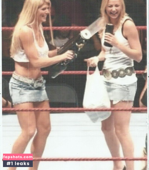 WWE Torrie Wilson gallery photo #762