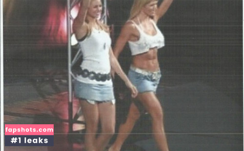 WWE Torrie Wilson gallery photo #764