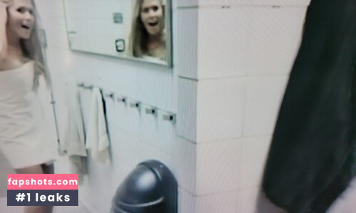 WWE Torrie Wilson gallery photo #785