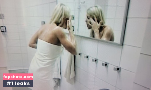 WWE Torrie Wilson gallery photo #796