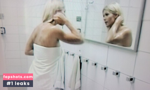 WWE Torrie Wilson gallery photo #797