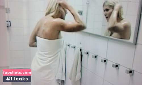 WWE Torrie Wilson gallery photo #826