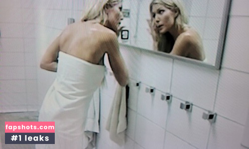 WWE Torrie Wilson gallery photo #829