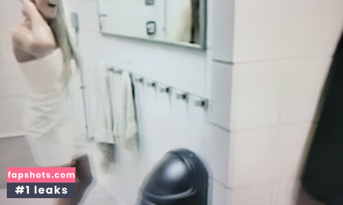 WWE Torrie Wilson gallery photo #832