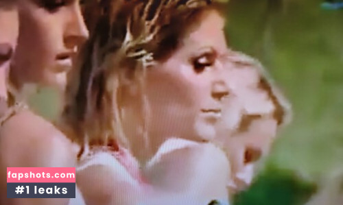 WWE Torrie Wilson gallery photo #932