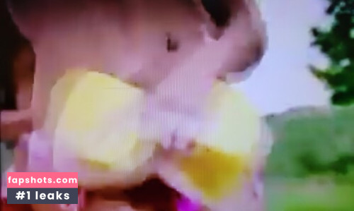 WWE Torrie Wilson gallery photo #945