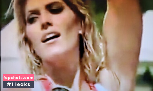 WWE Torrie Wilson gallery photo #964