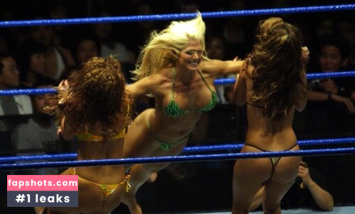 WWE Torrie Wilson gallery photo #992