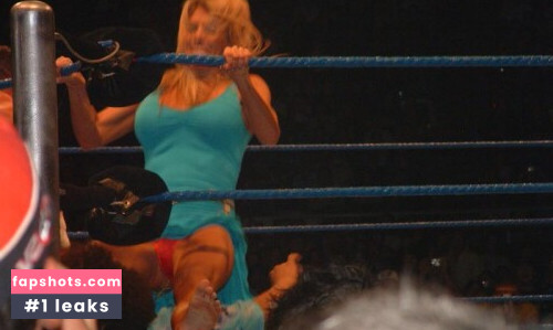 WWE Torrie Wilson gallery photo #999