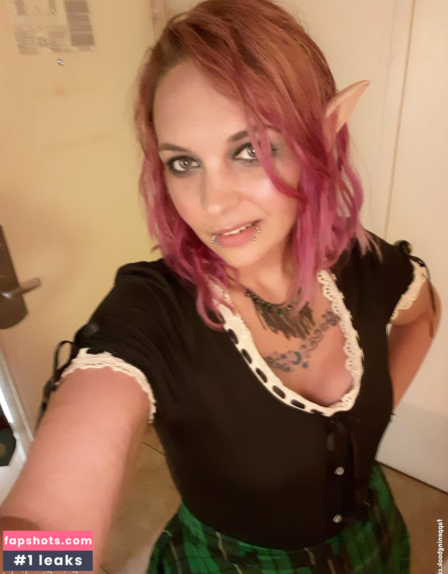 wyldestardust Nude Leaks OnlyFans Photos #9 - Fapshots