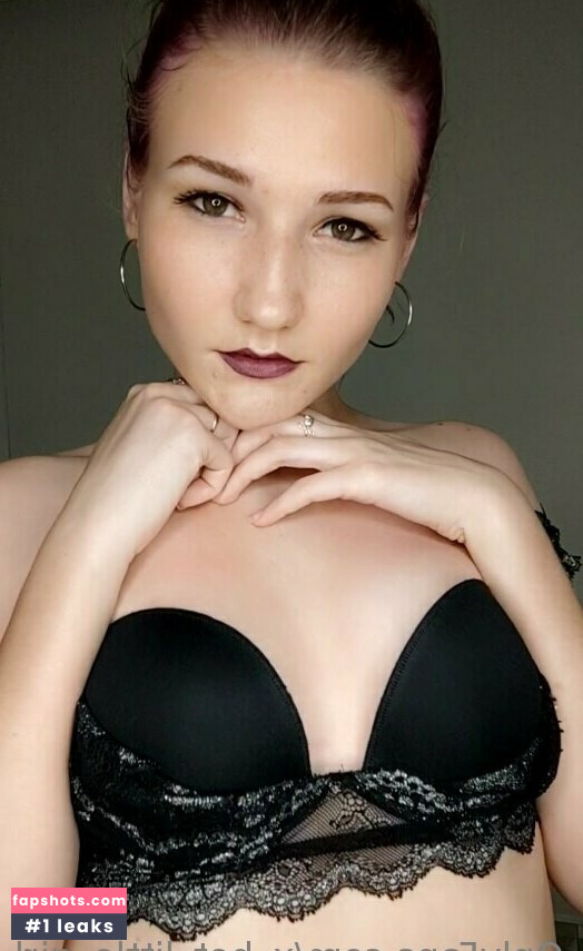 x_hot_little_girl Filtración Desnuda OnlyFans Foto #7 - Fapshots