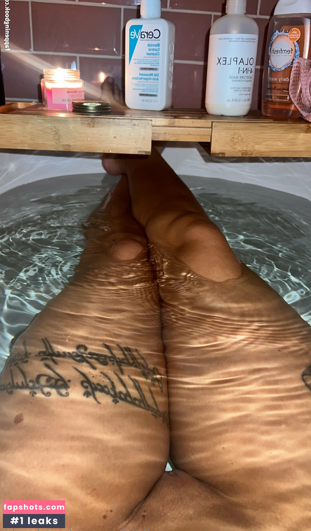 Xavia Brooke gallery photo #19