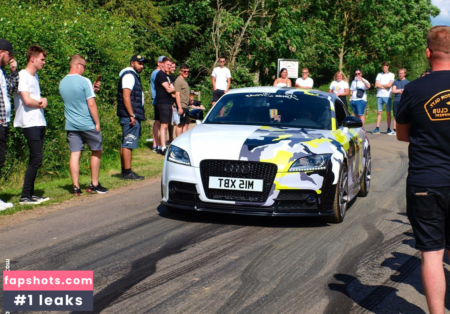 Xavia Brooke gallery photo #59