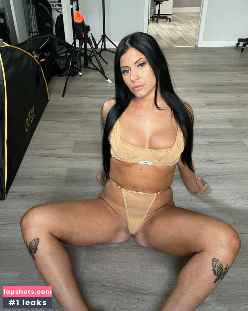 Xcarlymay gallery photo #5