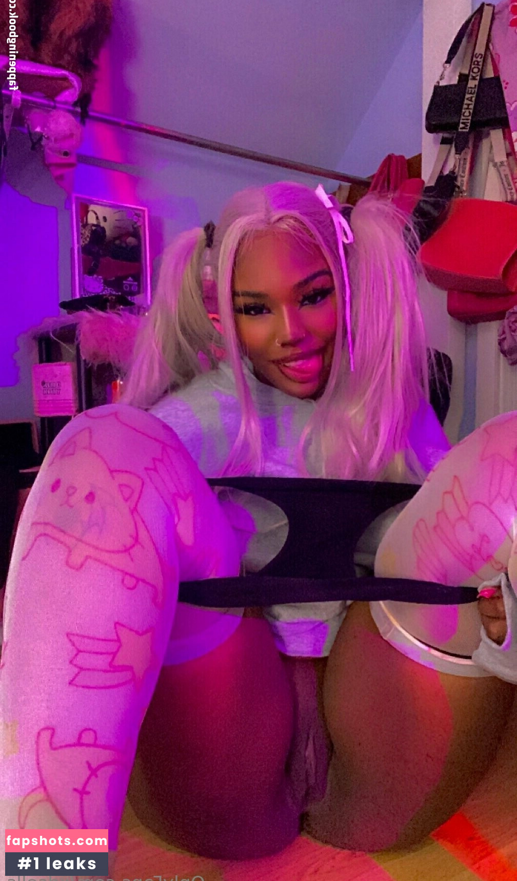 xdsells nude babe gallery