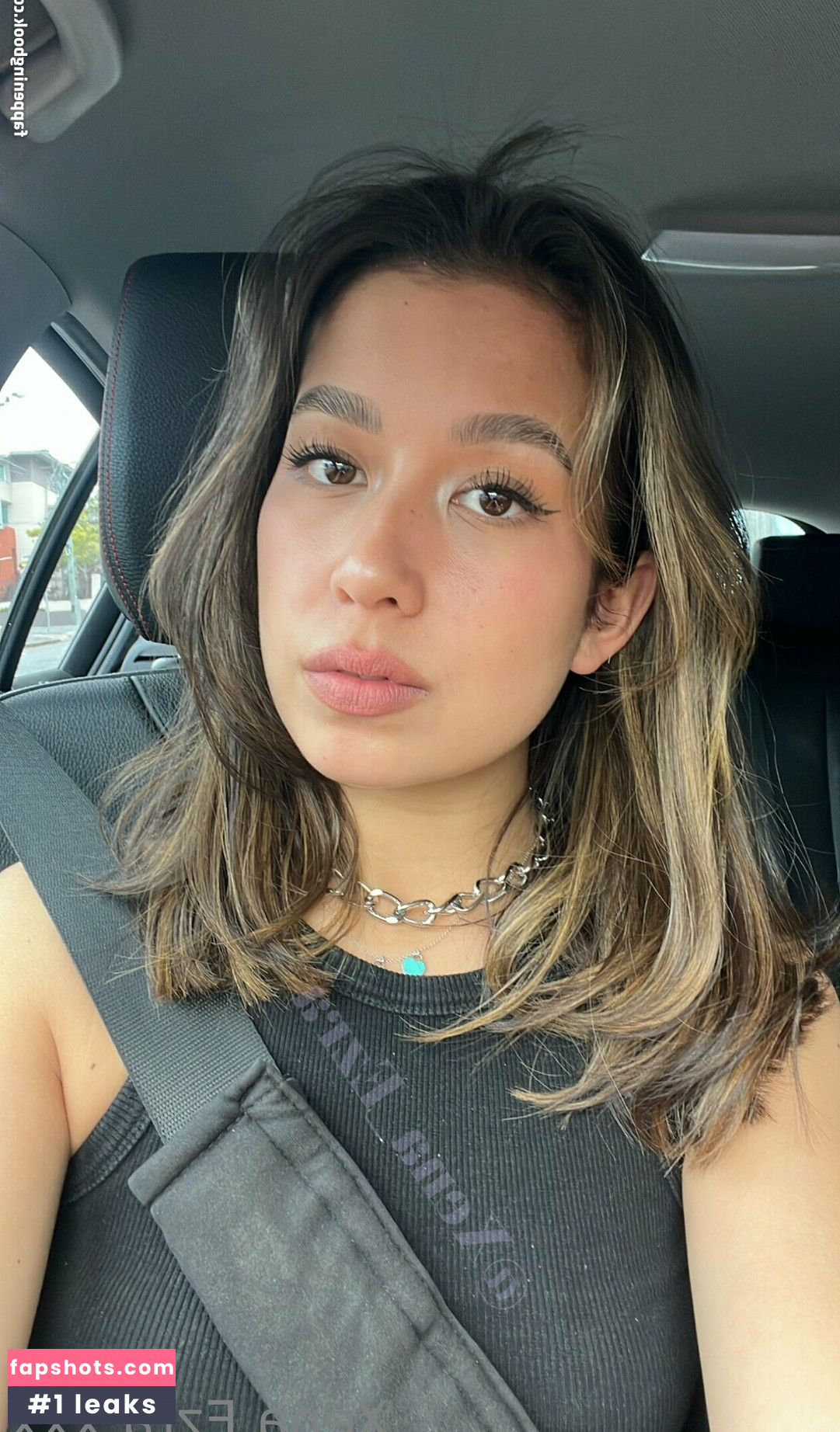 xena_ezra gallery photo #16