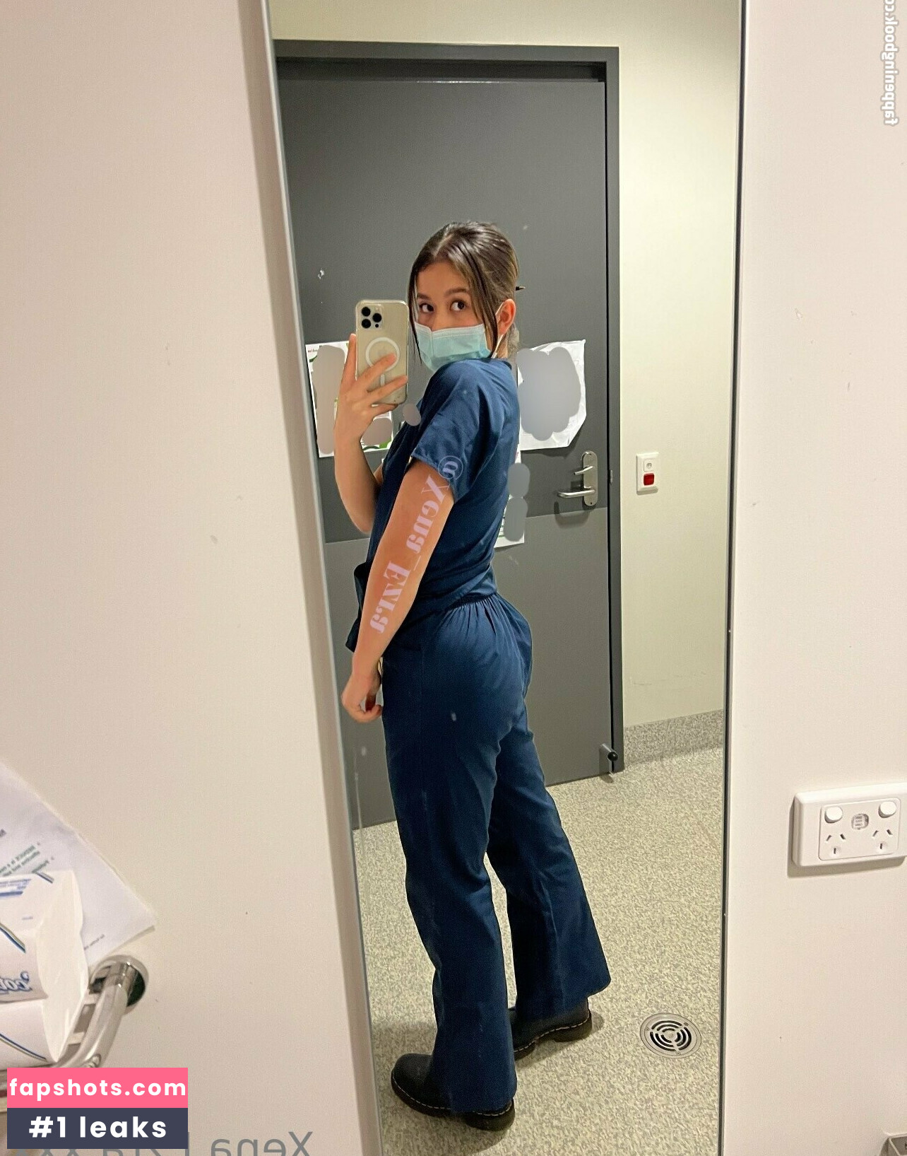 xena_ezra gallery photo #18