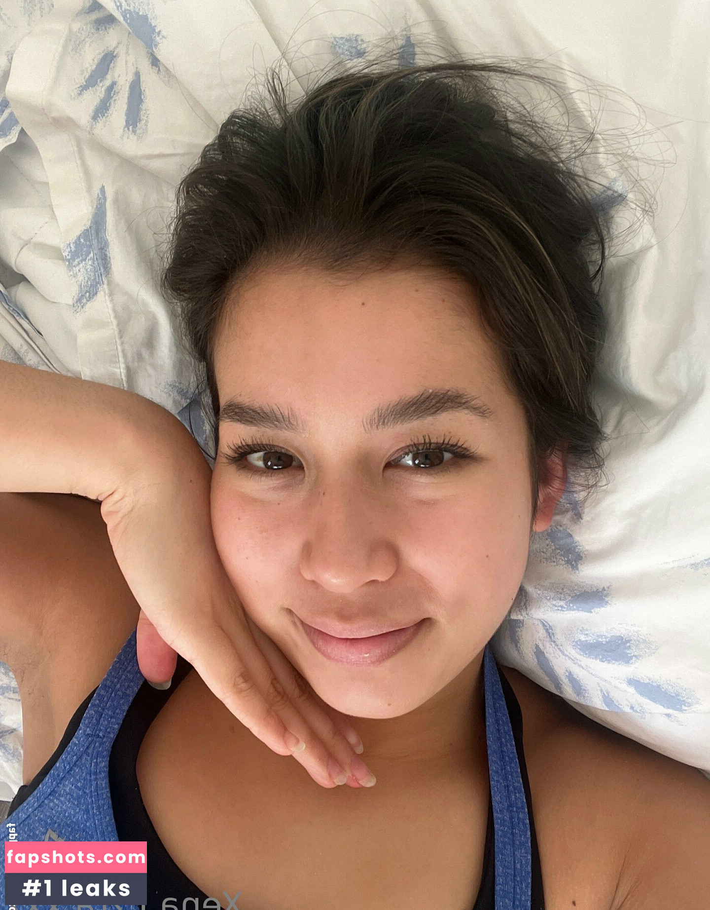 xena_ezra gallery photo #22