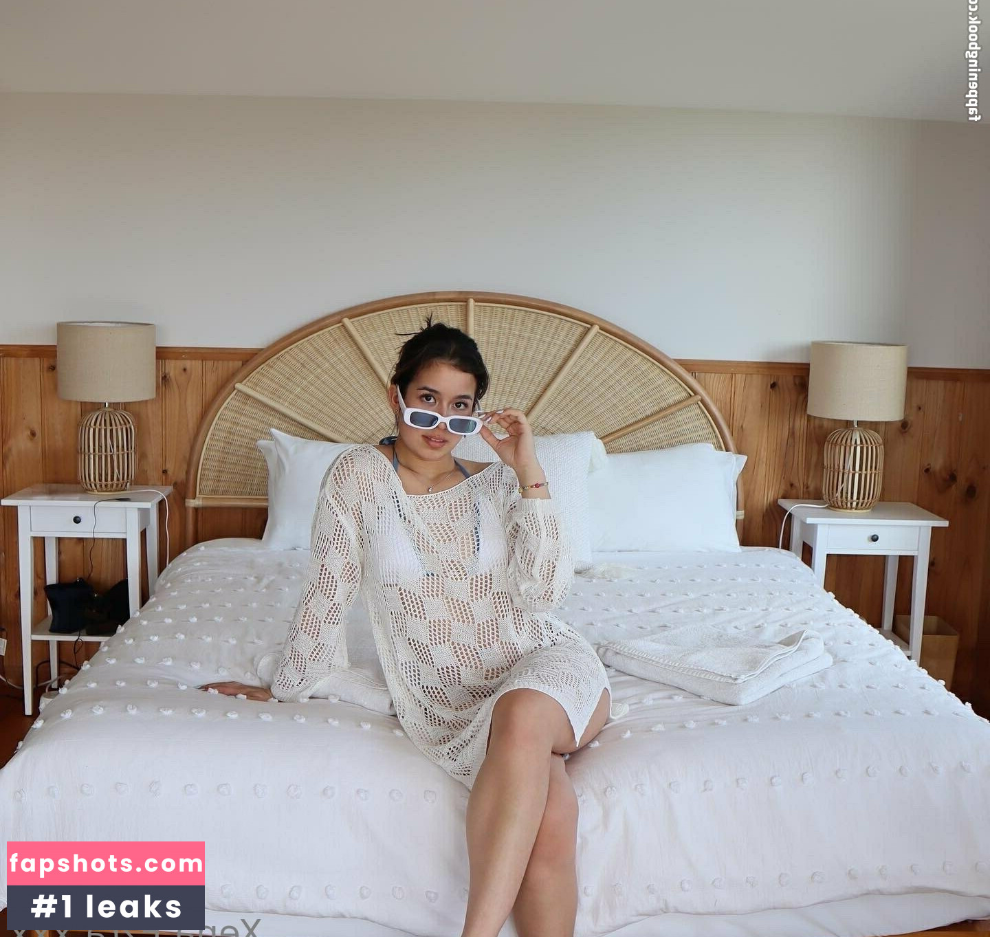 xena_ezra gallery photo #7