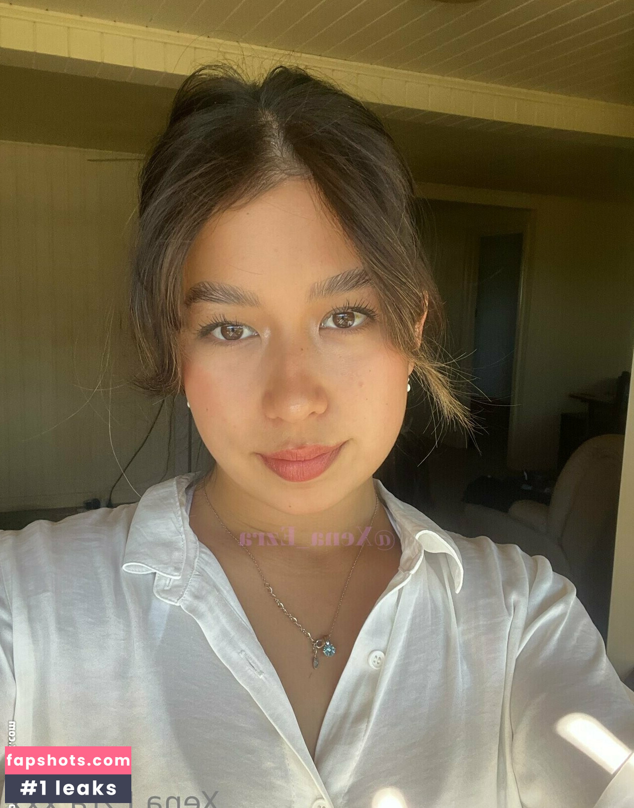 xena_ezra gallery photo #8