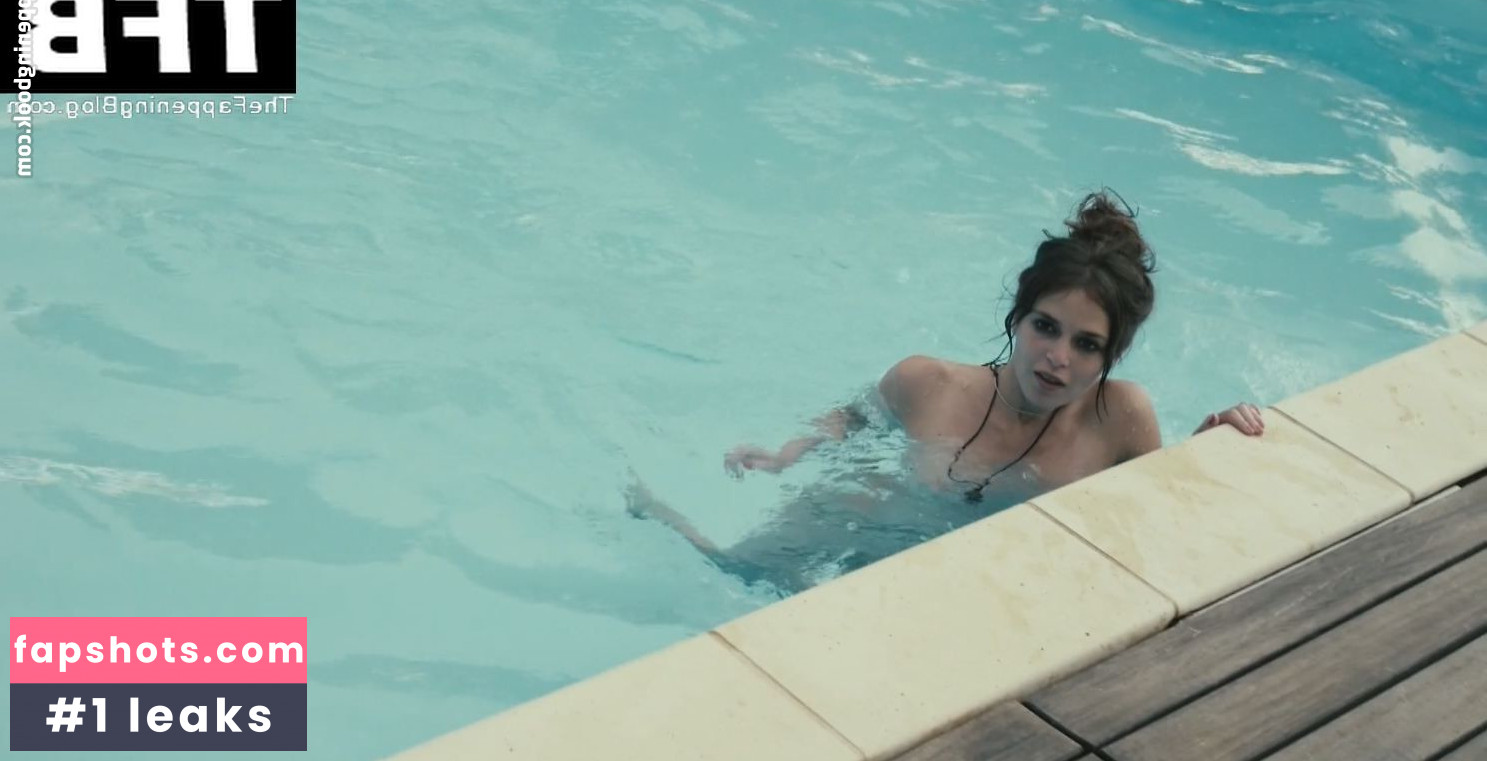 Xenia Assenza gallery photo #5