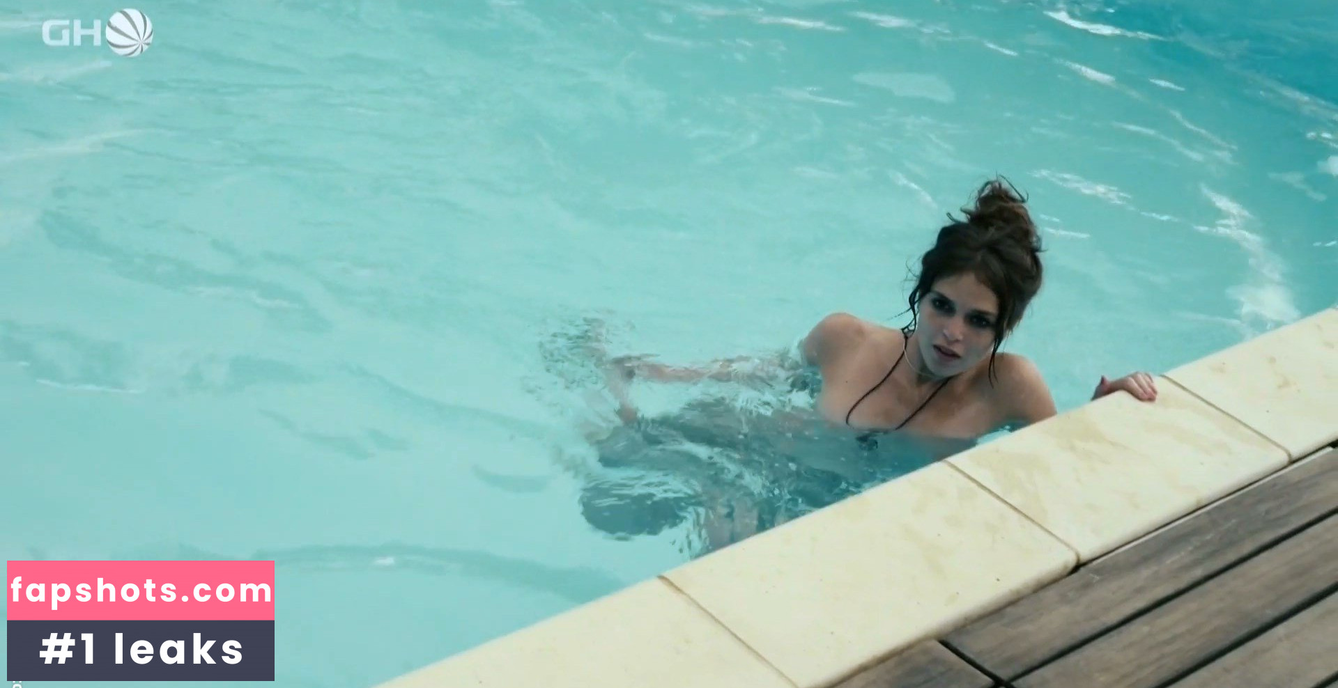 Xenia Assenza gallery photo #10