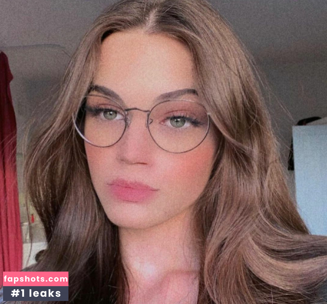 Xenia Harsen Nude Leaks OnlyFans Photos #4 - LeakJerk