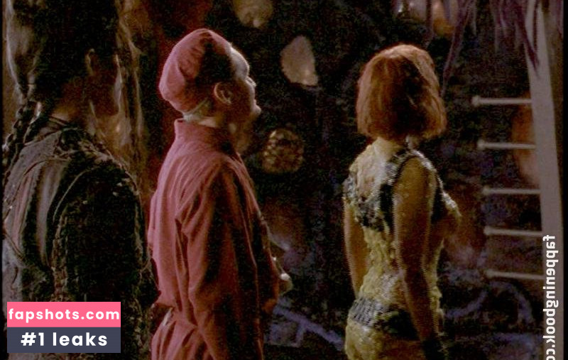 Xenia Seeberg gallery photo #27