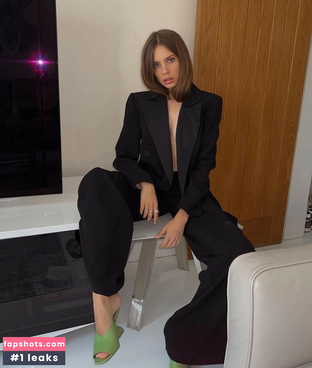 Xenia Tchoumi gallery photo #58