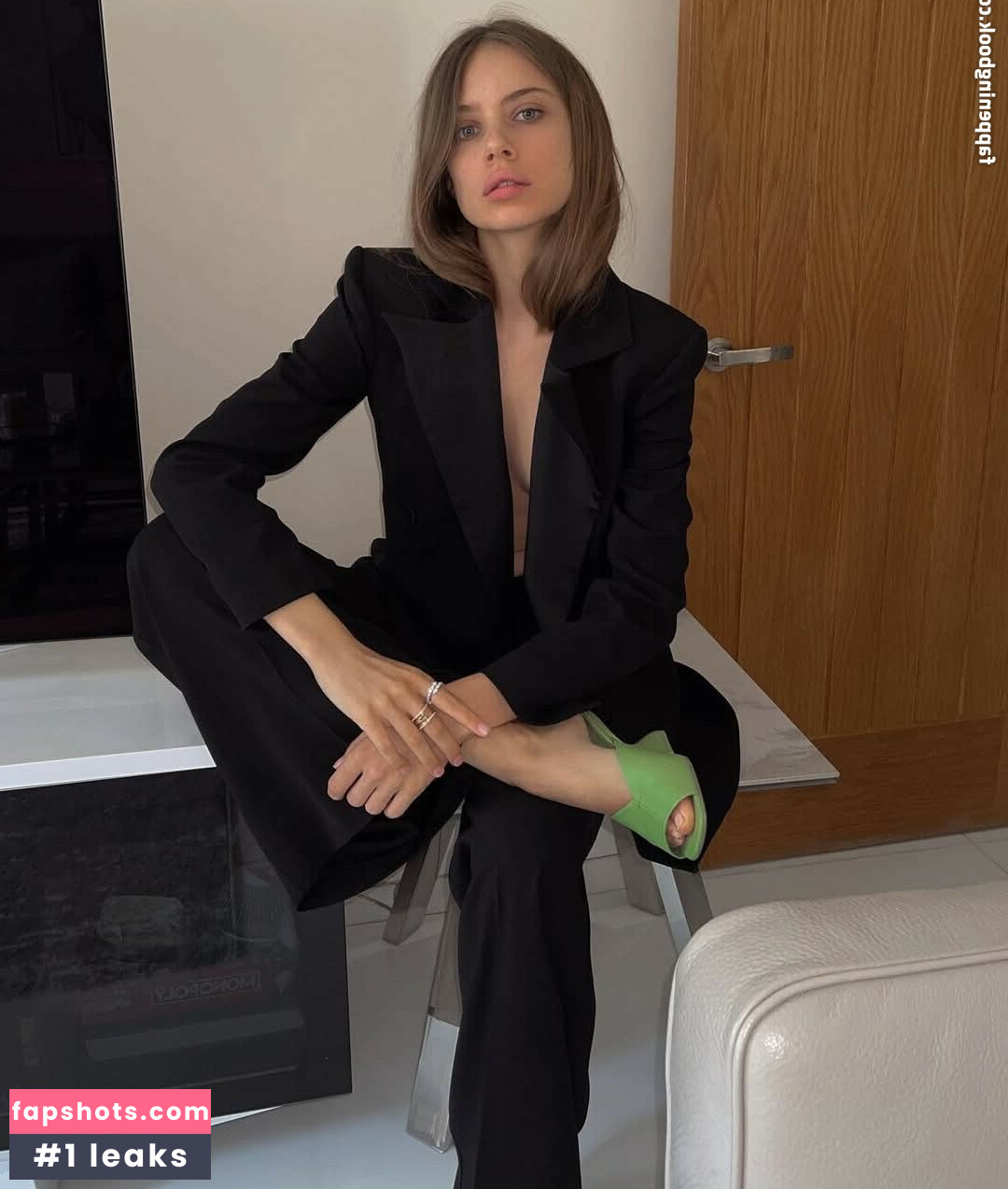 Xenia Tchoumi gallery photo #73