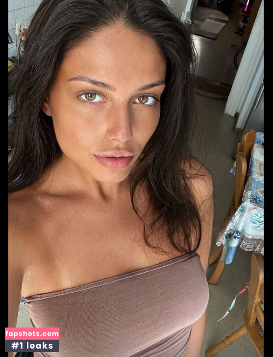 Xenia Tsilikova gallery photo #4