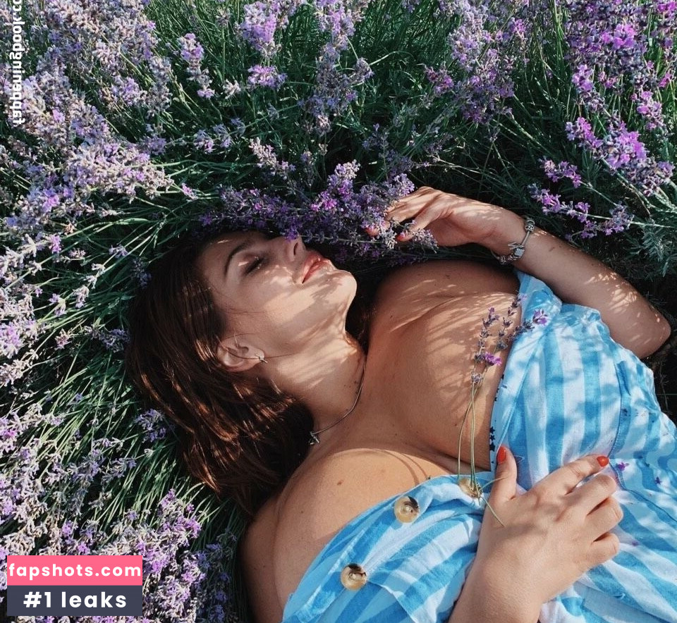 Xenia Wood gallery photo #11