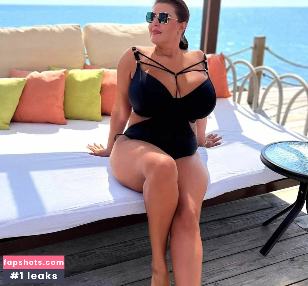 Xenia Wood gallery photo #13