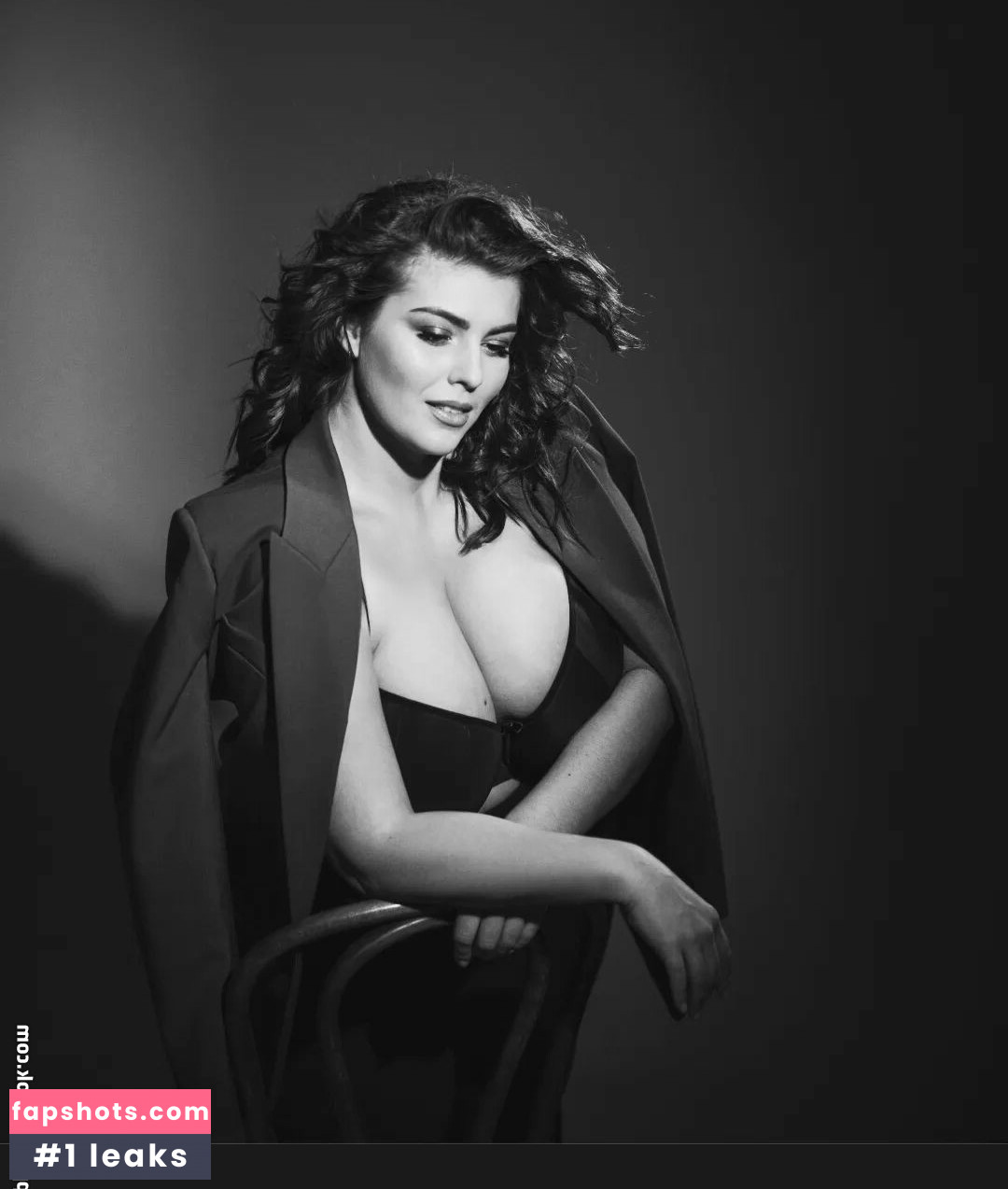 Xenia Wood gallery photo #15