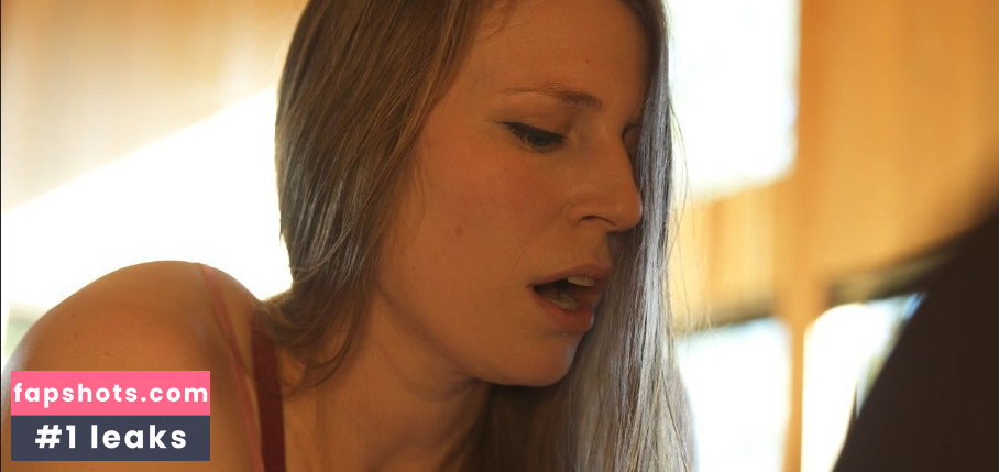 Xev Bellringer gallery photo #1157