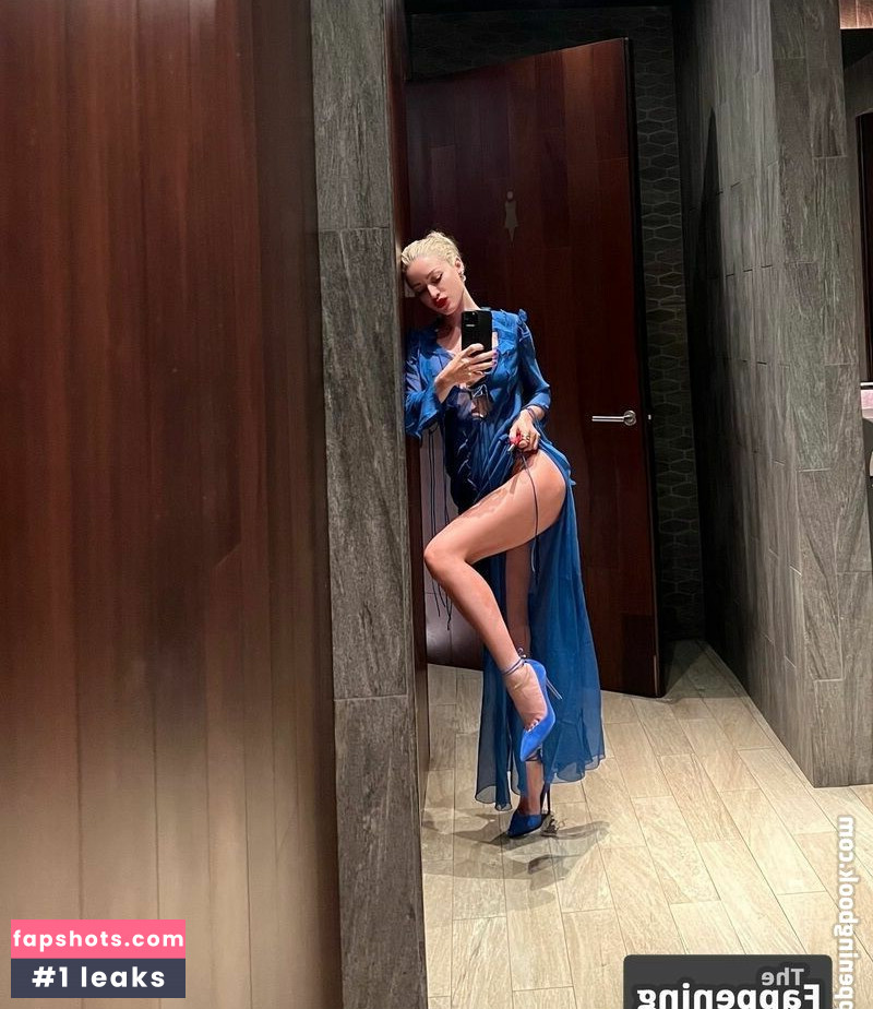 Xhoana X gallery photo #21