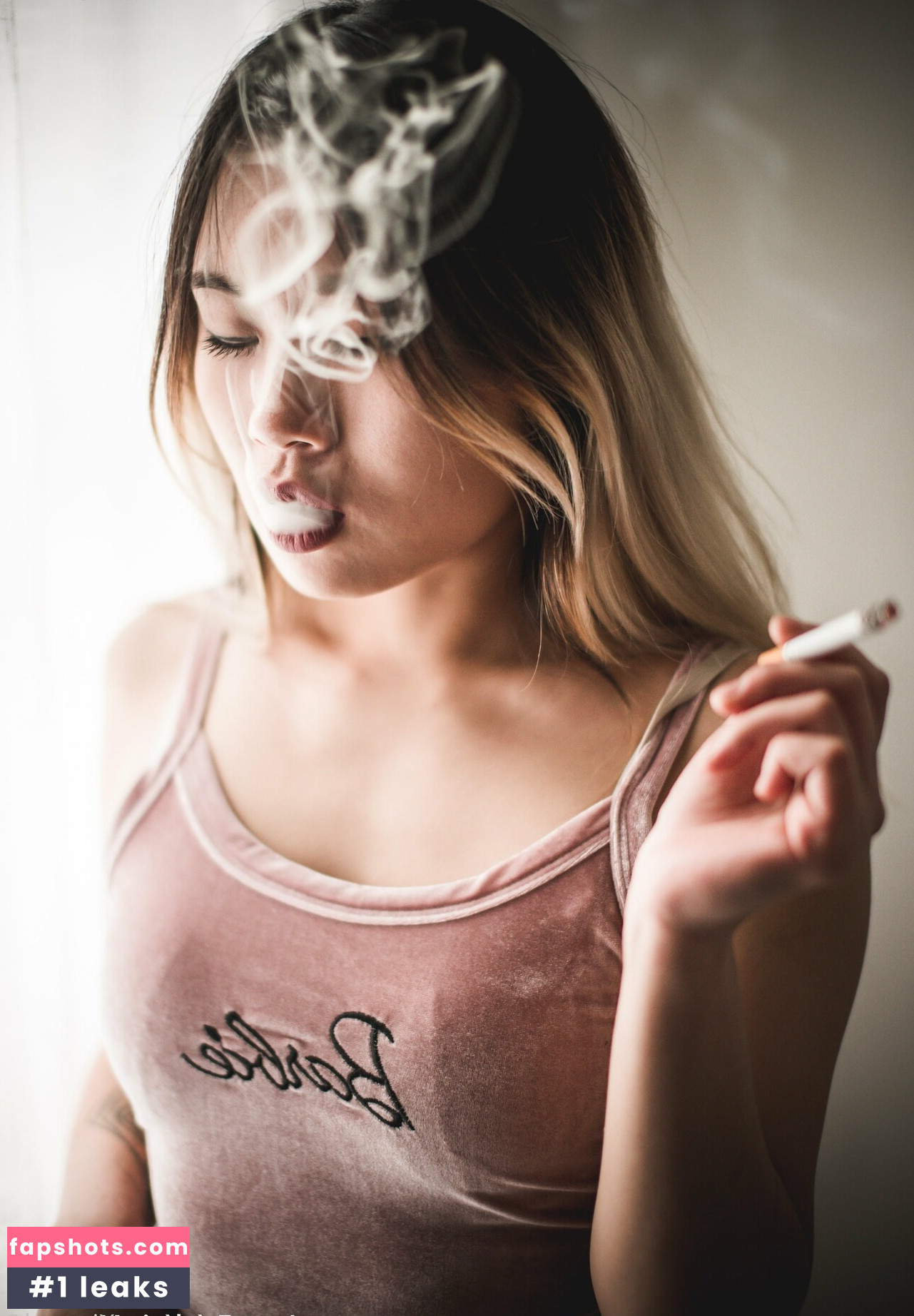 Xinsual gallery photo #2