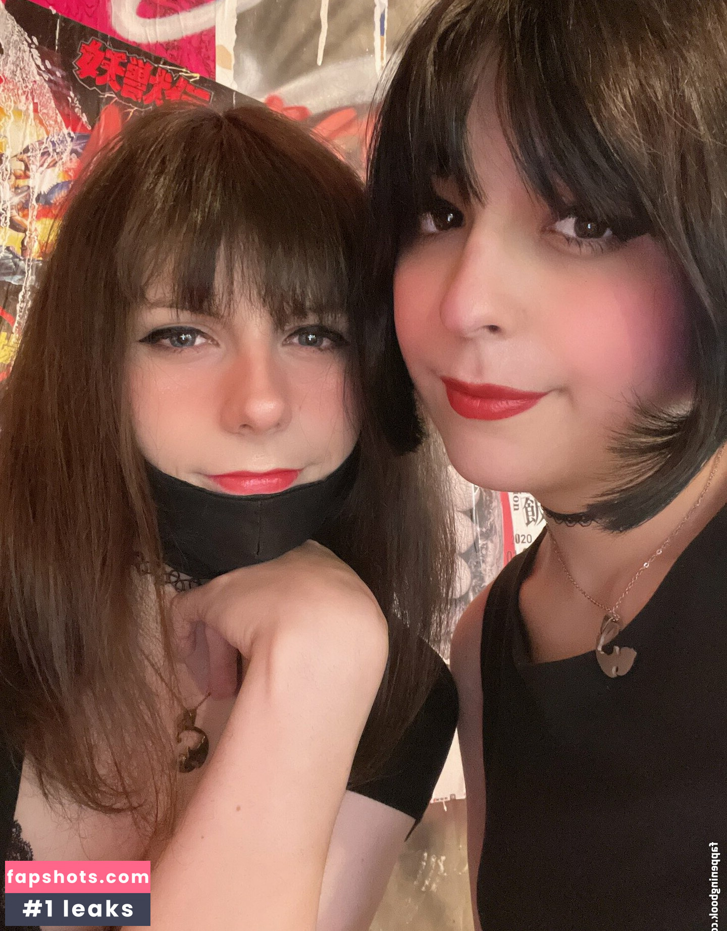 Xlunartears gallery photo #12